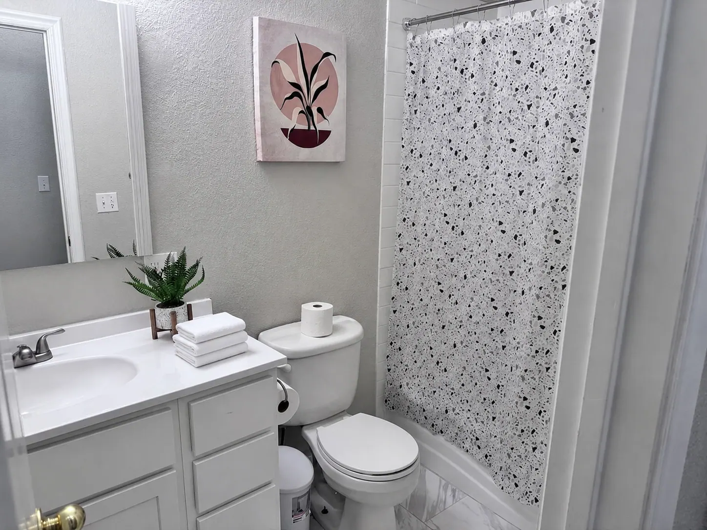 Tranquil Retreat second bathroom